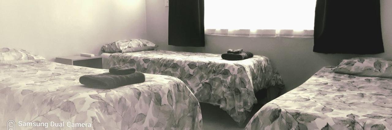 Aaron Court Motel Timaru Esterno foto